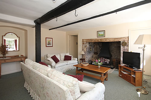 Self Catering Luxury Cottage Accommodation in Somerset - Pet Friendly