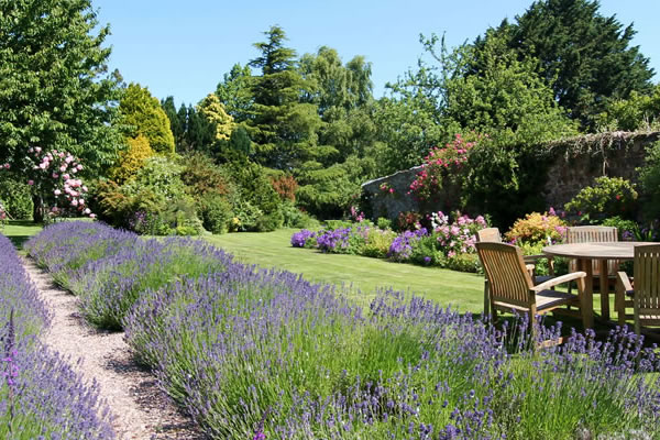Bed and Breakfast in Nether Stowery near Bridgwater Walled Garden